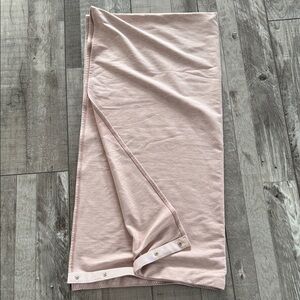 Vintage lululemon infinity scarf with buttons